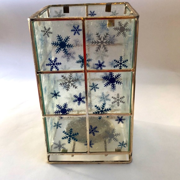 Silver Snowflake pillar candle holder